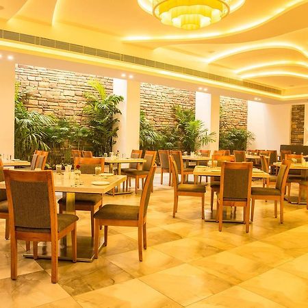 Hotel Vivera Grande Dindigul Bagian luar foto